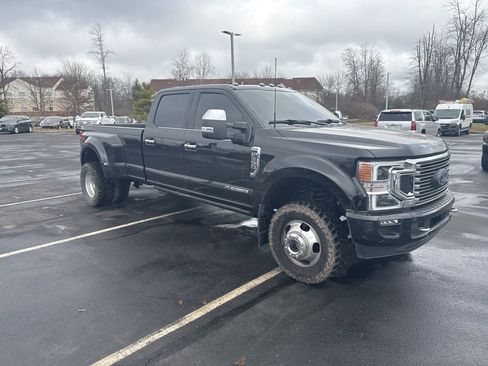 Used 2022 Ford F350 Platinum image 3