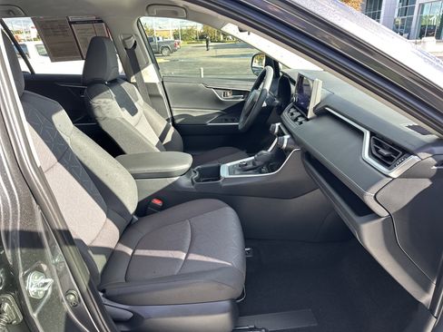 Certified 2025 Toyota RAV4 XLE image 32