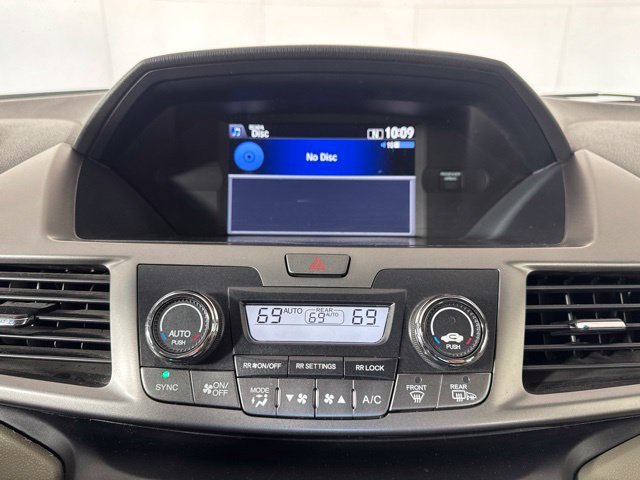 Used 2016 Honda Odyssey SE image 16