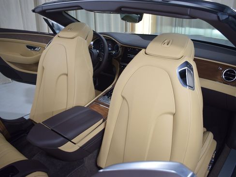 New 2026 Bentley Continental GTC image 22
