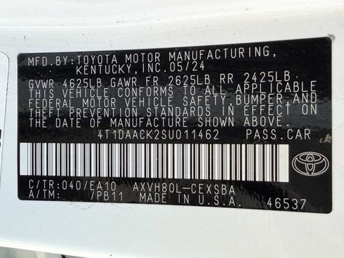 Used 2025 Toyota Camry SE w/ Convenience Package FWD image 25
