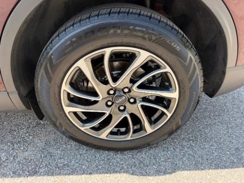 Used 2020 Lincoln Corsair AWD w/ Equipment Group 101A image 12