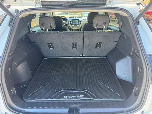 Used 2018 Chevrolet Equinox LT image 8