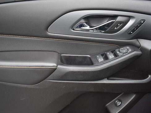 Used 2018 Chevrolet Traverse Premier w/ LPO, 'HIT The Road' Package image 9