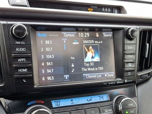 Used 2018 Toyota RAV4 XLE image 17