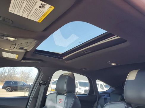 Certified 2017 Ford Focus ST w/ Equipment Group 401A image 15