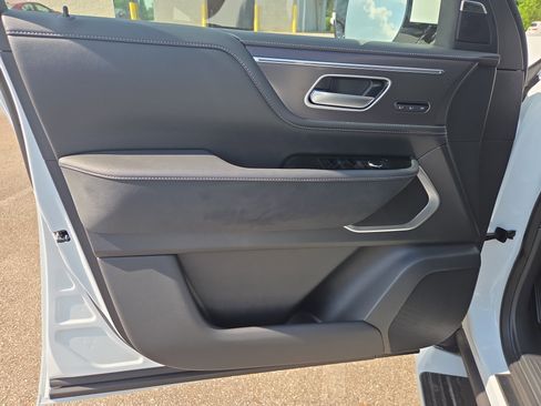 New 2026 INFINITI QX80 Luxe RWD image 5