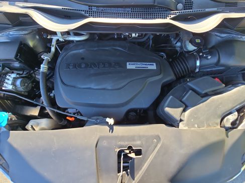 Used 2018 Honda Odyssey EX-L image 31