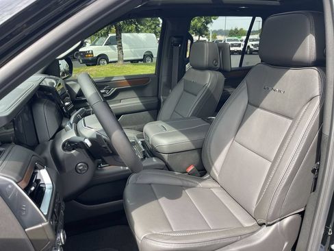 New 2026 GMC Yukon Denali w/ Advanced Technology Package AWD/4WD image 20