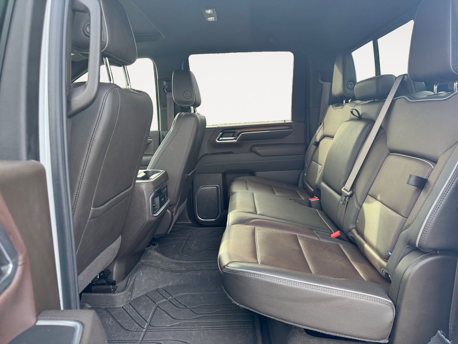 Used 2024 GMC Sierra 2500 Denali w/ Denali Reserve Package AWD/4WD image 13