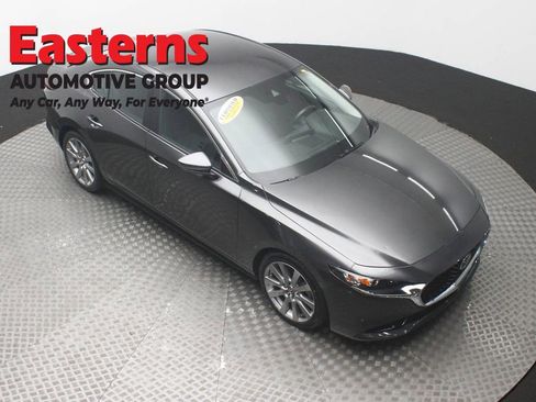 Used 2020 MAZDA MAZDA3 AWD Sedan w/ Preferred Package image 3