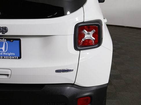 Used 2022 Jeep Renegade Latitude AWD/4WD image 14