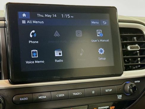 Used 2022 Hyundai Venue SEL FWD image 16