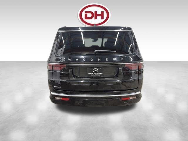 Used 2025 Jeep Wagoneer L Series III w/ Premium Group I AWD/4WD image 13