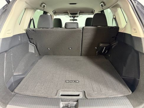 Used 2026 Nissan Rogue SV w/ Cold Weather Package image 27