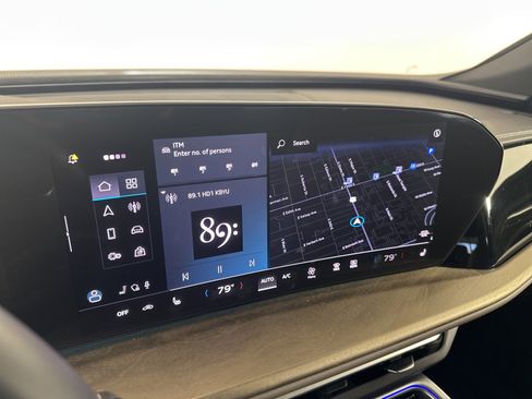 Used 2025 Audi Q5 Premium Plus w/ Premium Plus image 18