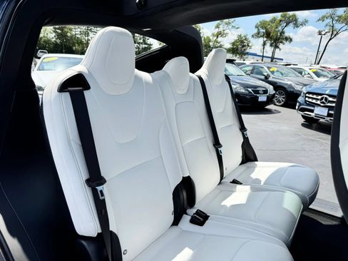 Used 2018 Tesla Model X 100D AWD/4WD image 17