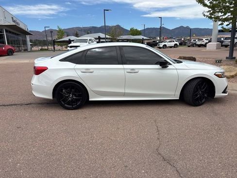 Used 2023 Honda Civic Sport image 11