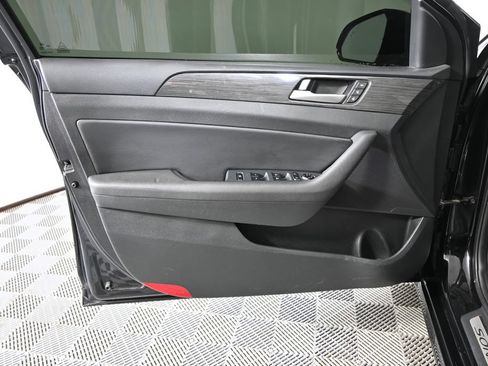 Used 2018 Hyundai Sonata Limited w/ Cargo Package FWD image 19