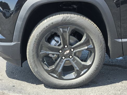 New 2026 Chevrolet Equinox LT w/ Convenience Package II image 7