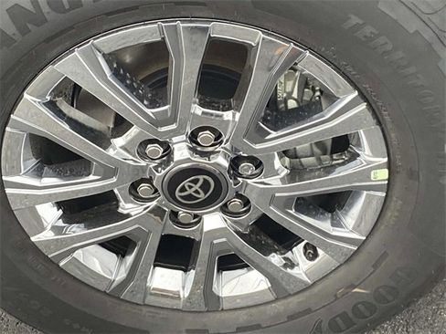 New 2025 Toyota Tacoma Limited image 6