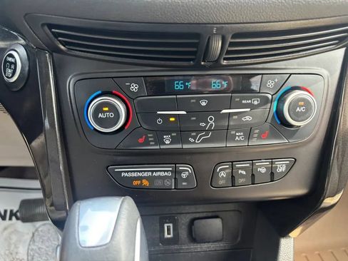 Used 2018 Ford Escape Titanium AWD/4WD image 24