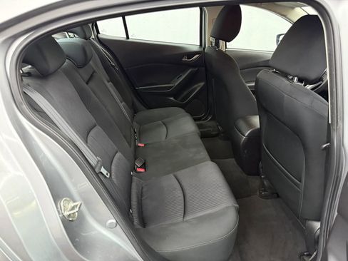 Used 2016 MAZDA MAZDA3 i Sport w/ Preferred Equipment Package image 9