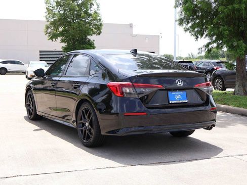 Used 2022 Honda Civic Sport image 4