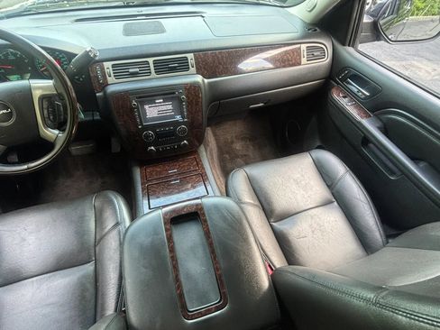 Used 2014 GMC Yukon Denali AWD/4WD image 25