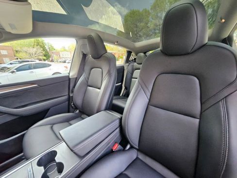 Used 2023 Tesla Model Y Long Range image 39