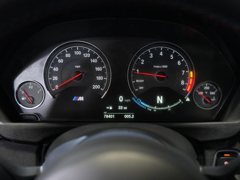 Used 2018 BMW M3 RWD image 43