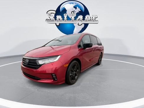 Used 2023 Honda Odyssey Sport image 4