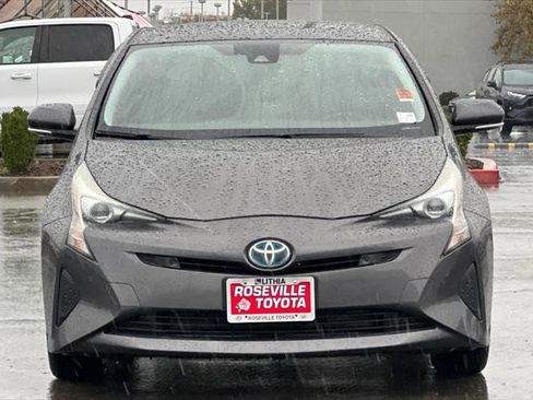 Certified 2018 Toyota Prius Four image 10