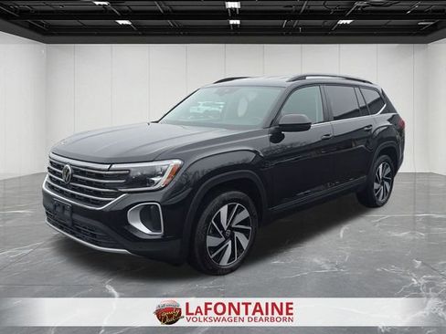Certified 2025 Volkswagen Atlas SE image 1