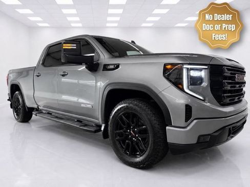 Used 2025 GMC Sierra 1500 Elevation w/ Preferred Package AWD/4WD image 3