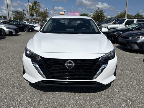 Certified 2024 Nissan Sentra SV FWD image 9