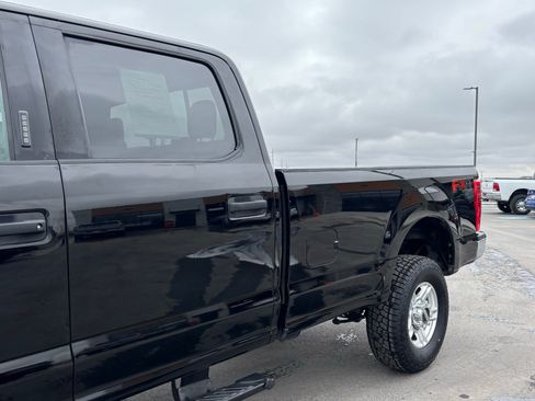 Used 2017 Ford F250 XLT w/ XLT Value Package image 5