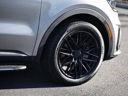 Used 2023 Kia Sorento EX image 6