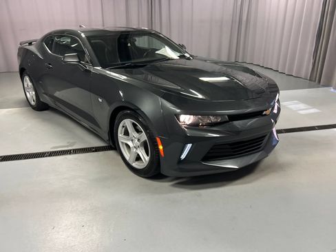 Used 2017 Chevrolet Camaro LT w/ Technology Package RWD image 1