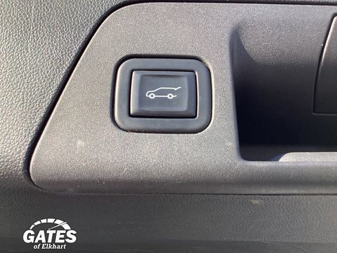 Used 2022 Buick Envision Preferred FWD image 13