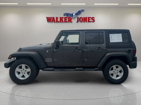 Used 2016 Jeep Wrangler Unlimited Sport w/ Quick Order Package 24S AWD/4WD image 4