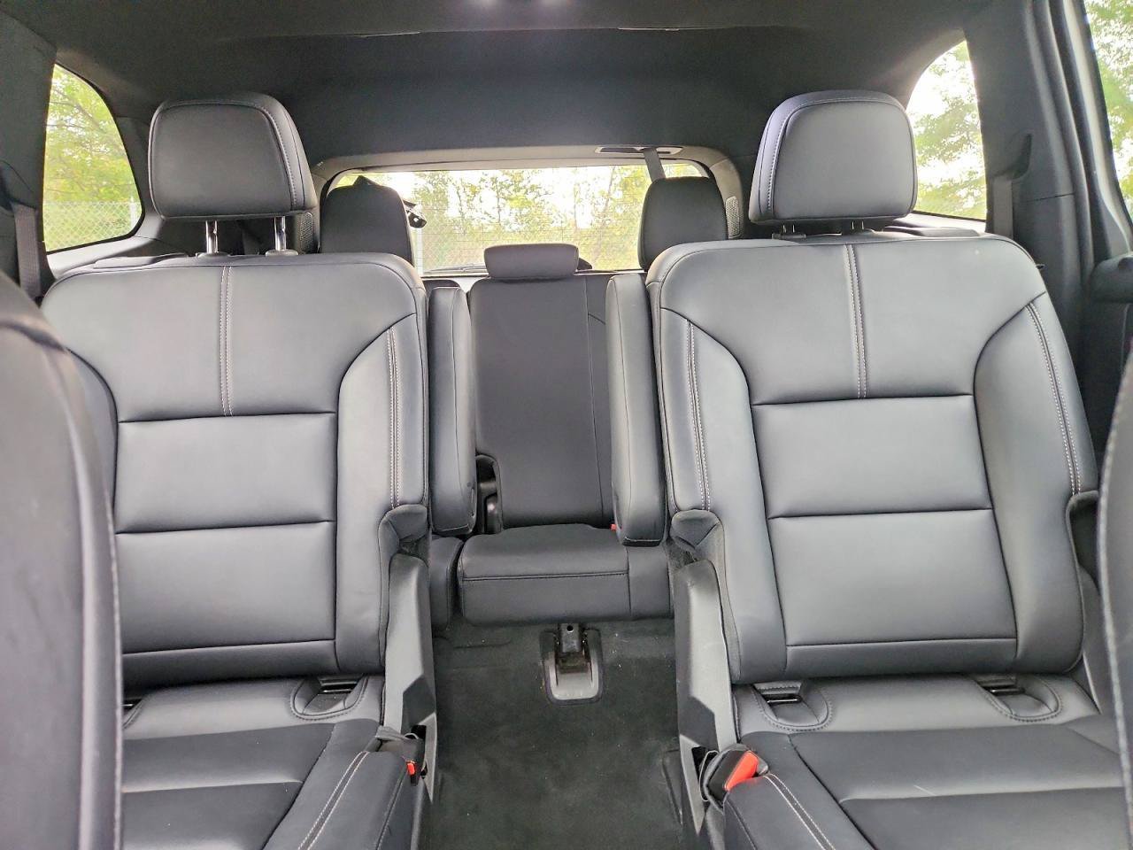 Used 2024 GMC Acadia Elevation w/ Black Edition AWD/4WD image 7