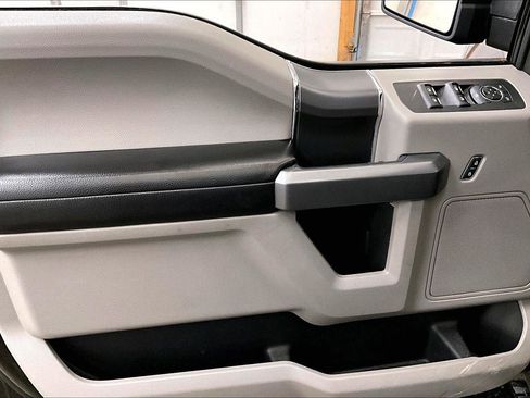 Used 2018 Ford F150 XLT w/ XTR Package image 22