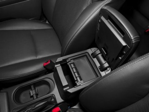 Used 2016 Subaru Forester 2.5i Touring w/ Eyesight & Navigation System image 17