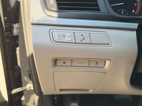Used 2018 Hyundai Sonata SE FWD image 13