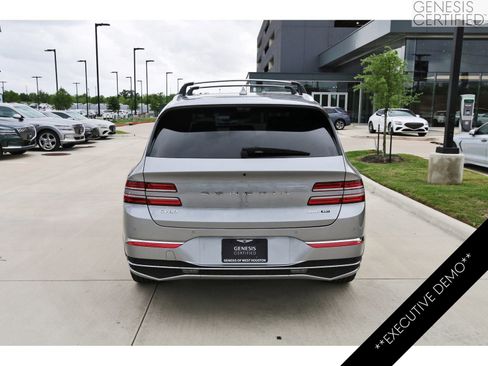 Used 2025 Genesis GV80 3.5T Prestige AWD/4WD image 8