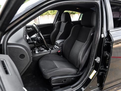 Used 2021 Dodge Charger R/T w/ Blacktop Package RWD image 34