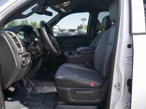 New 2026 RAM 3500 Tradesman w/ Chrome Appearance Group image 36