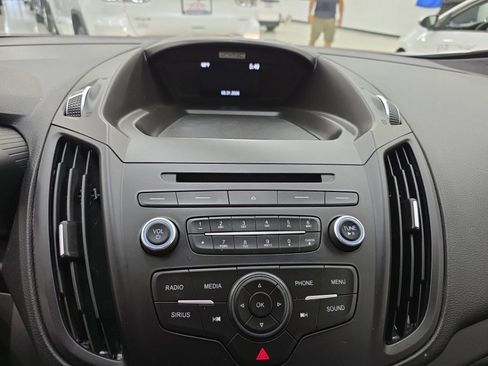 Used 2017 Ford C-MAX SE FWD image 16