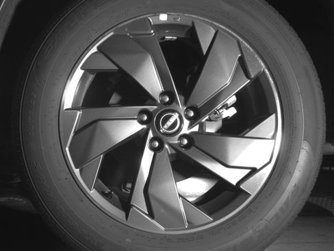 Used 2025 Nissan Rogue SV FWD image 14